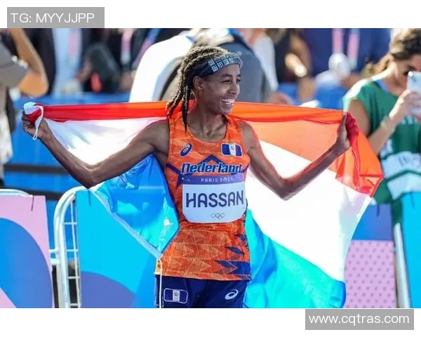 马拉松大满贯赛事中成都飞盘队展现卓越团队协作精神与竞技风采