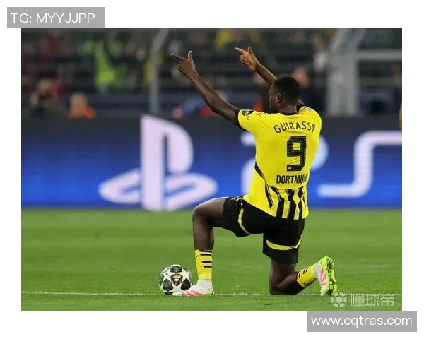 意甲激战曼联与巴萨战成平局帽子戏法点燃全场激情与转会传闻交织